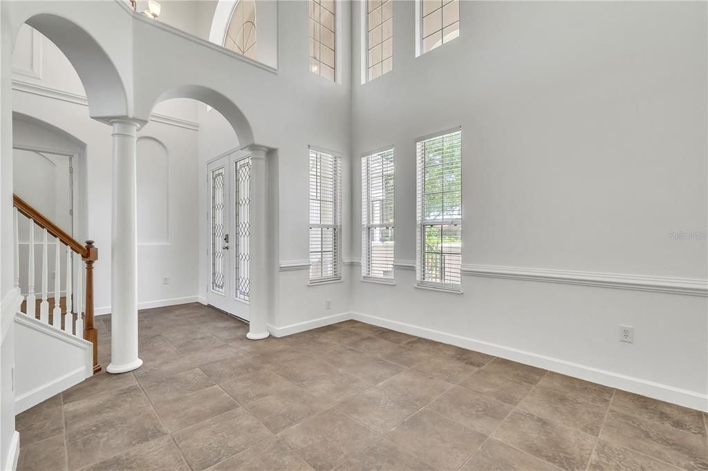В аренду: $6,500 (6 спален, 4 ванн, 4028 Квадратных фут)
