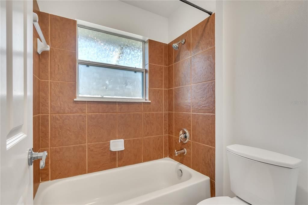 В аренду: $6,500 (6 спален, 4 ванн, 4028 Квадратных фут)