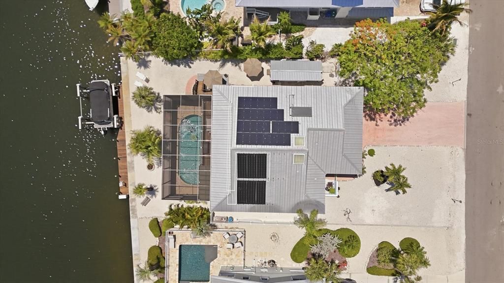 For Sale: $2,499,900 (4 beds, 4 baths, 2826 Square Feet)