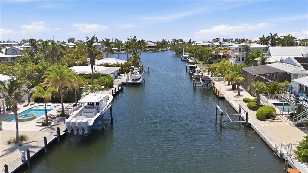 For Sale: $2,499,900 (4 beds, 4 baths, 2826 Square Feet)