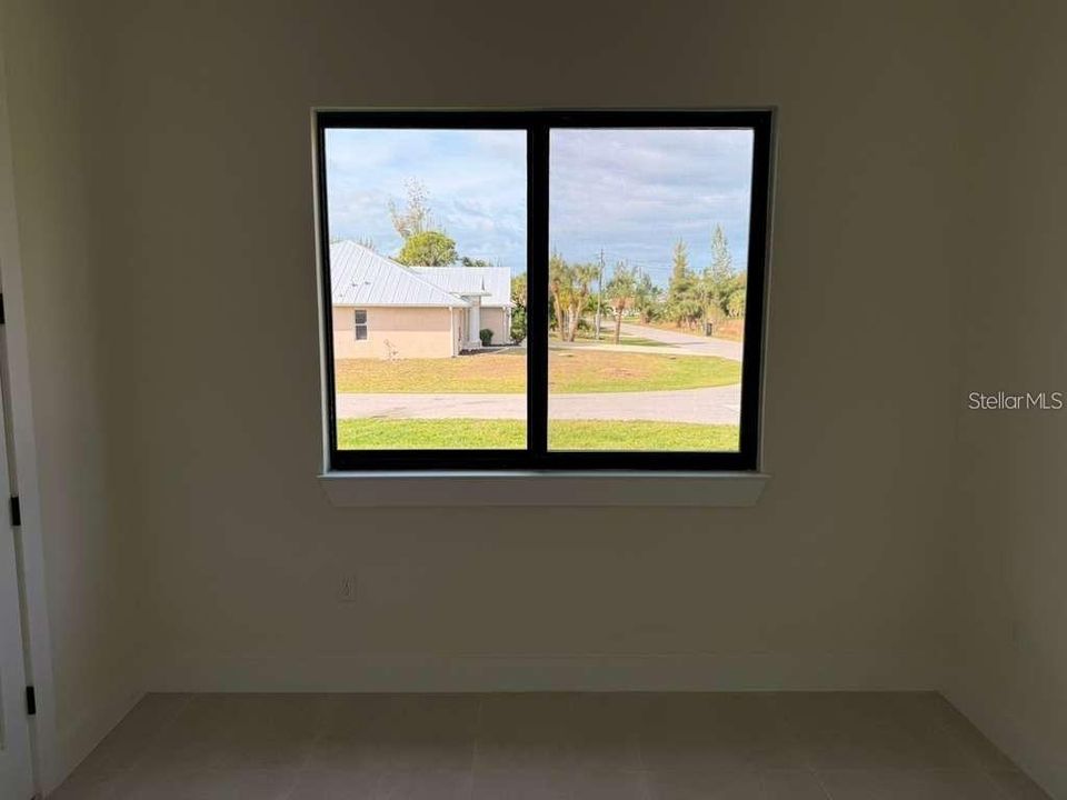 En Renta: $3,200 (4 camas, 3 baños, 2286 Pies cuadrados)