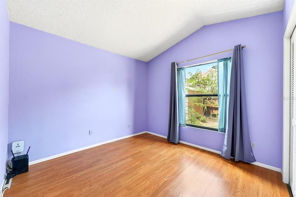 For Sale: $299,900 (3 beds, 2 baths, 1113 Square Feet)