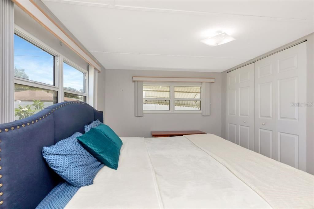 For Sale: $100,000 (1 beds, 1 baths, 624 Square Feet)