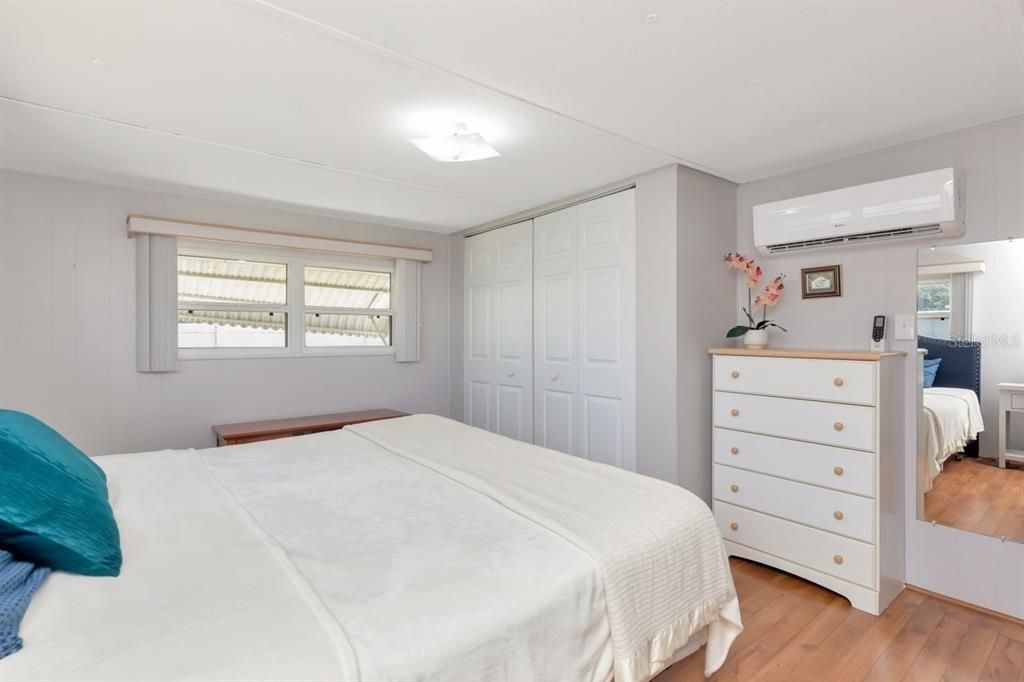 For Sale: $100,000 (1 beds, 1 baths, 624 Square Feet)