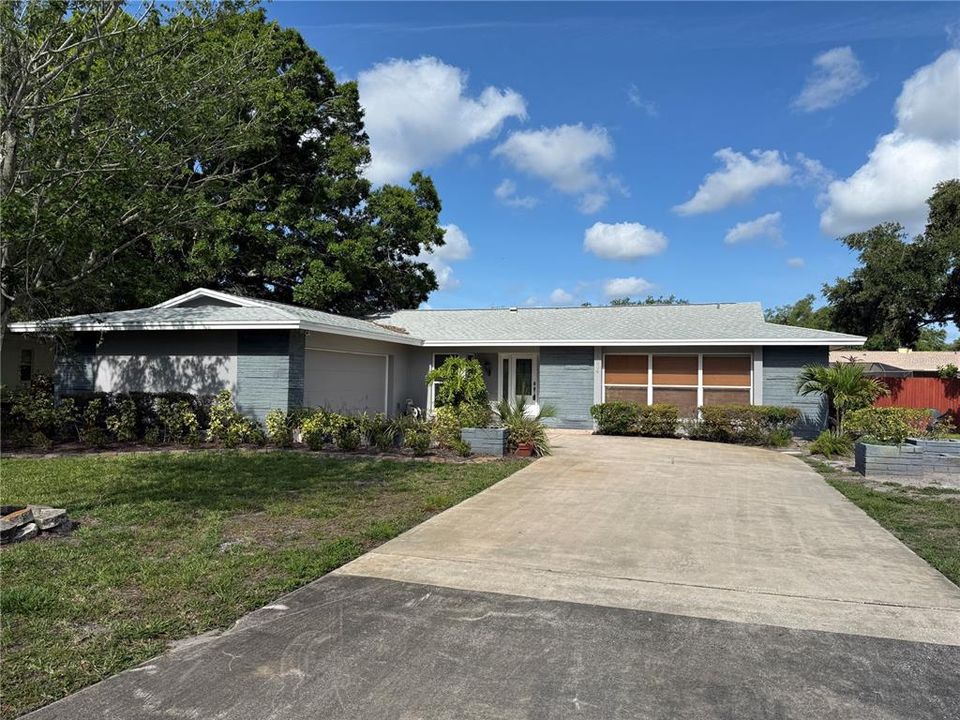 For Rent: $3,800 (4 beds, 3 baths, 2475 Square Feet)
