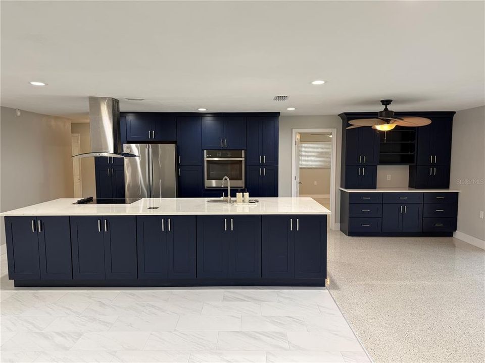 For Rent: $3,800 (4 beds, 3 baths, 2475 Square Feet)