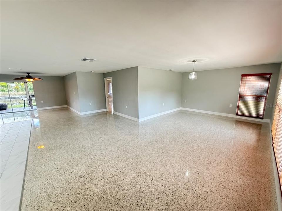 For Rent: $3,800 (4 beds, 3 baths, 2475 Square Feet)