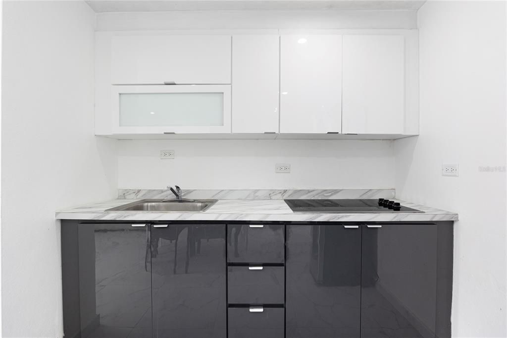 En Venta: $675,000 (8 camas, 7 baños, 3500 Pies cuadrados)
