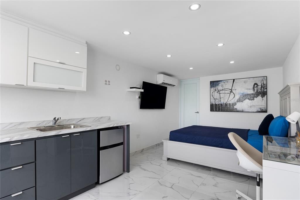 En Venta: $675,000 (8 camas, 7 baños, 3500 Pies cuadrados)