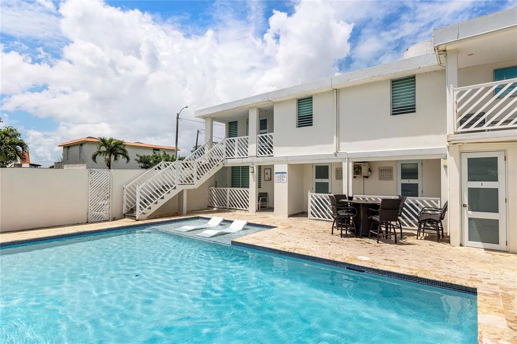 En Venta: $675,000 (8 camas, 7 baños, 3500 Pies cuadrados)