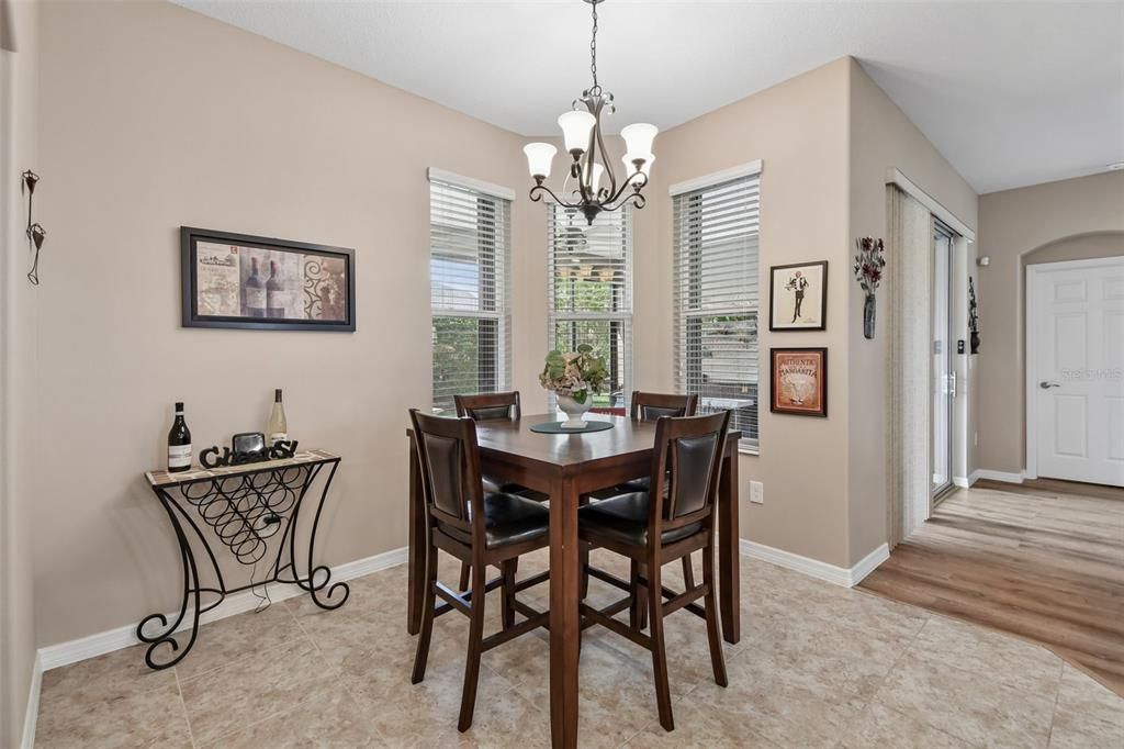 For Sale: $515,000 (4 beds, 3 baths, 2580 Square Feet)