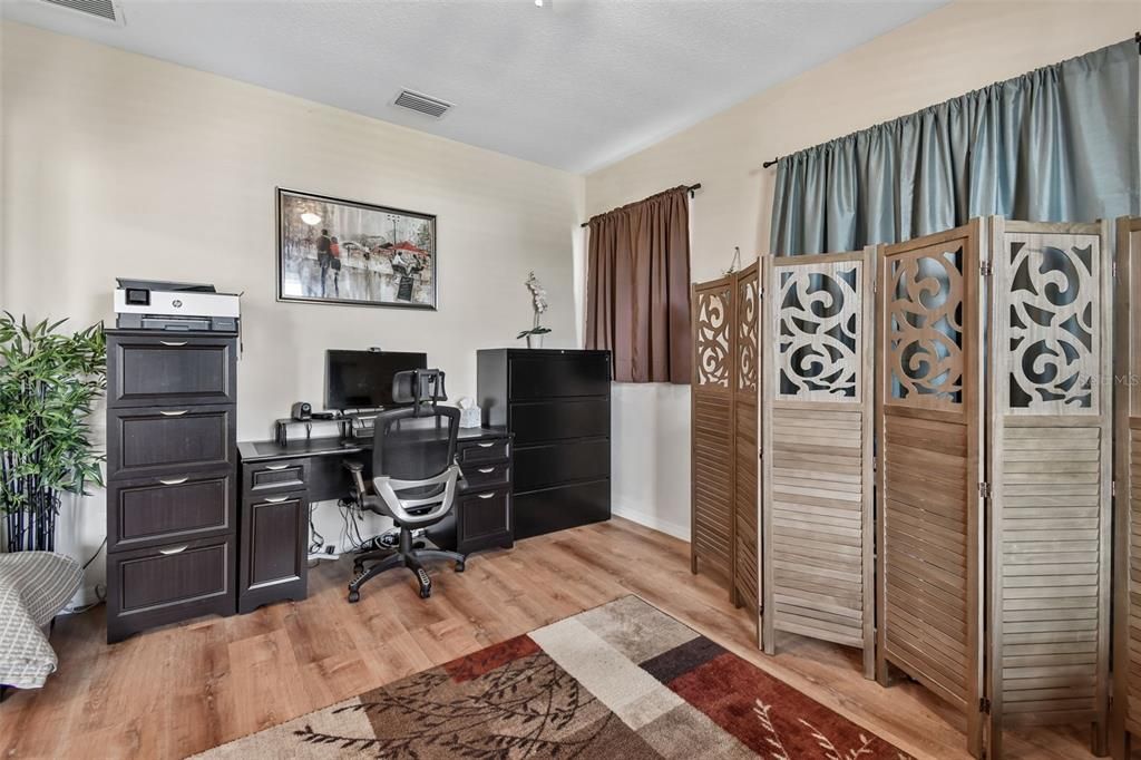 For Sale: $515,000 (4 beds, 3 baths, 2580 Square Feet)