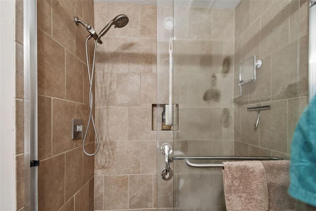 For Sale: $515,000 (4 beds, 3 baths, 2580 Square Feet)