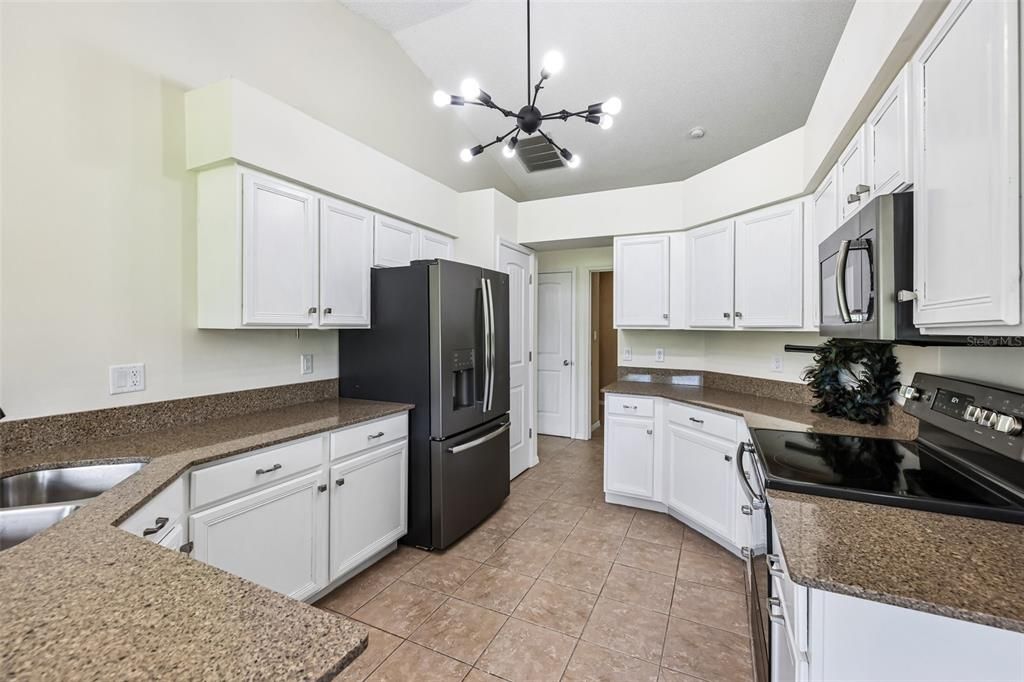 En Venta: $238,000 (3 camas, 2 baños, 1761 Pies cuadrados)