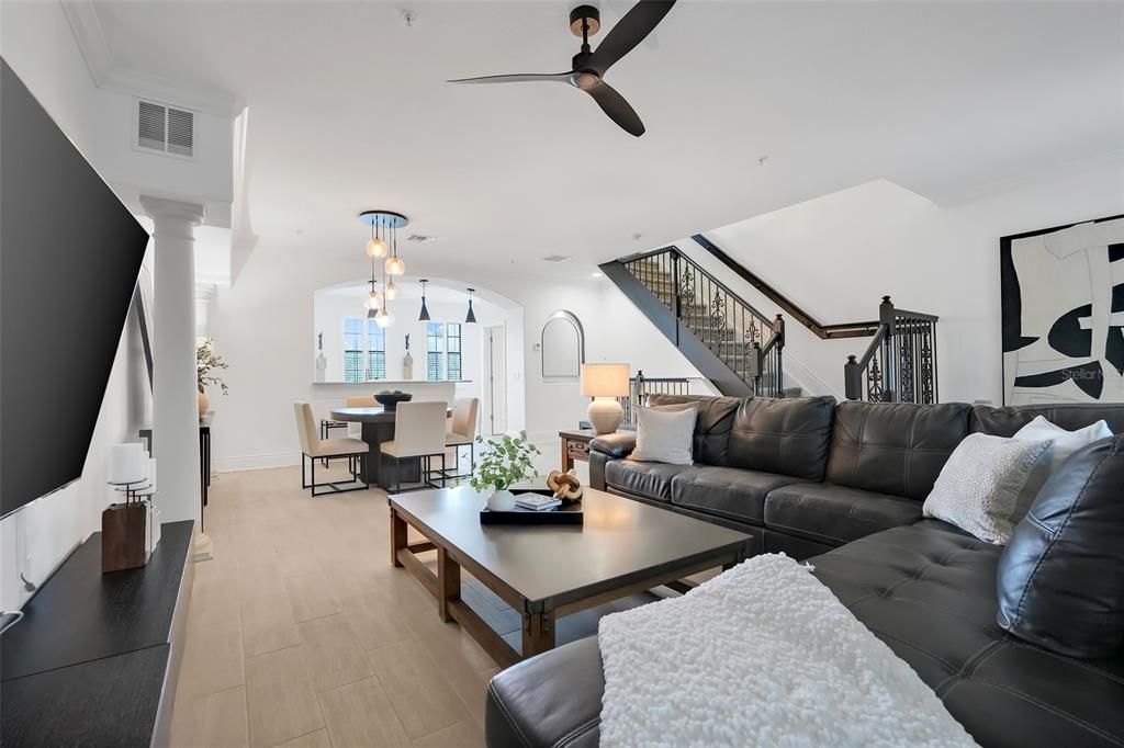 For Sale: $615,000 (3 beds, 3 baths, 1950 Square Feet)