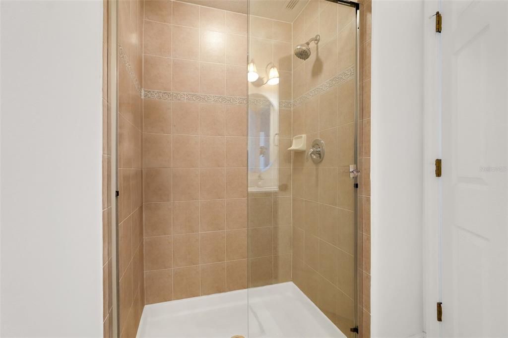 For Sale: $615,000 (3 beds, 3 baths, 1950 Square Feet)