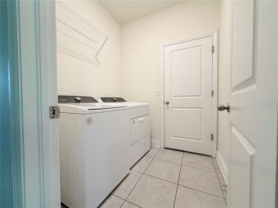 For Rent: $2,900 (4 beds, 3 baths, 2340 Square Feet)