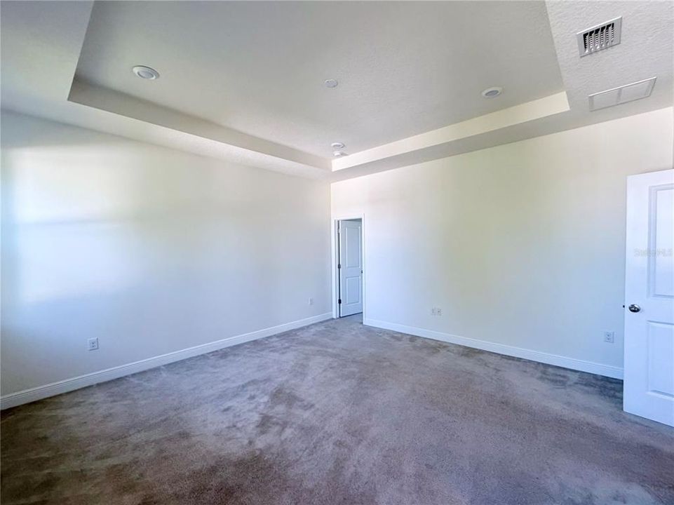 For Rent: $2,900 (4 beds, 3 baths, 2340 Square Feet)