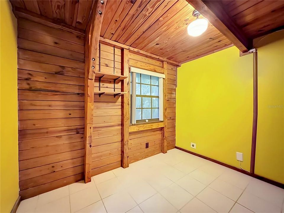 For Sale: $510,000 (4 beds, 2 baths, 2116 Square Feet)