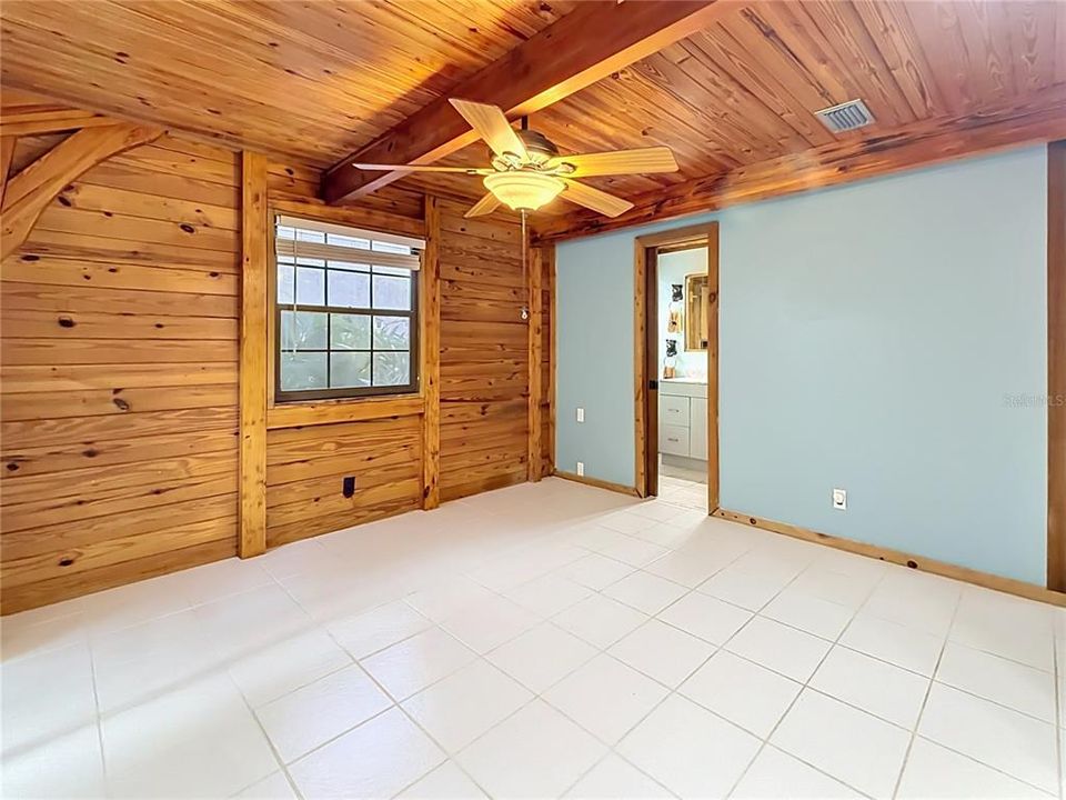 For Sale: $510,000 (4 beds, 2 baths, 2116 Square Feet)