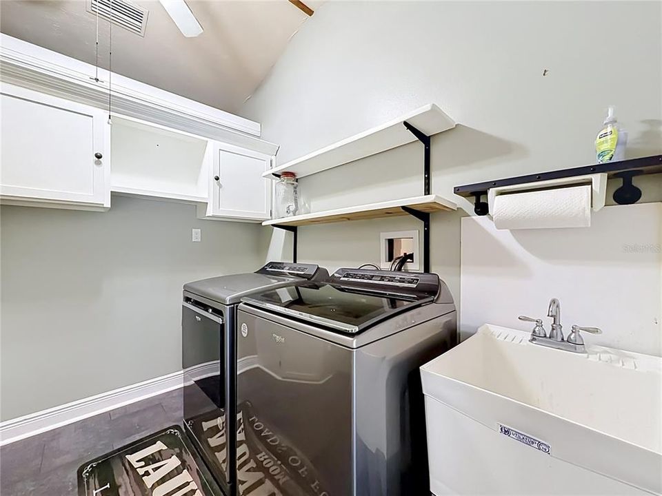 For Sale: $510,000 (4 beds, 2 baths, 2116 Square Feet)