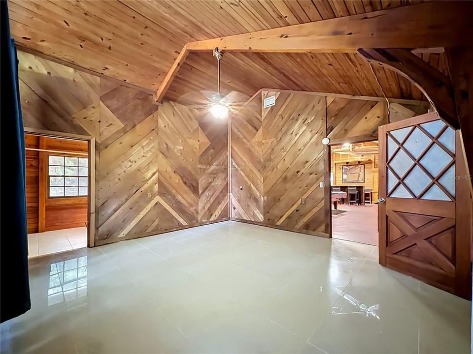 For Sale: $510,000 (4 beds, 2 baths, 2116 Square Feet)