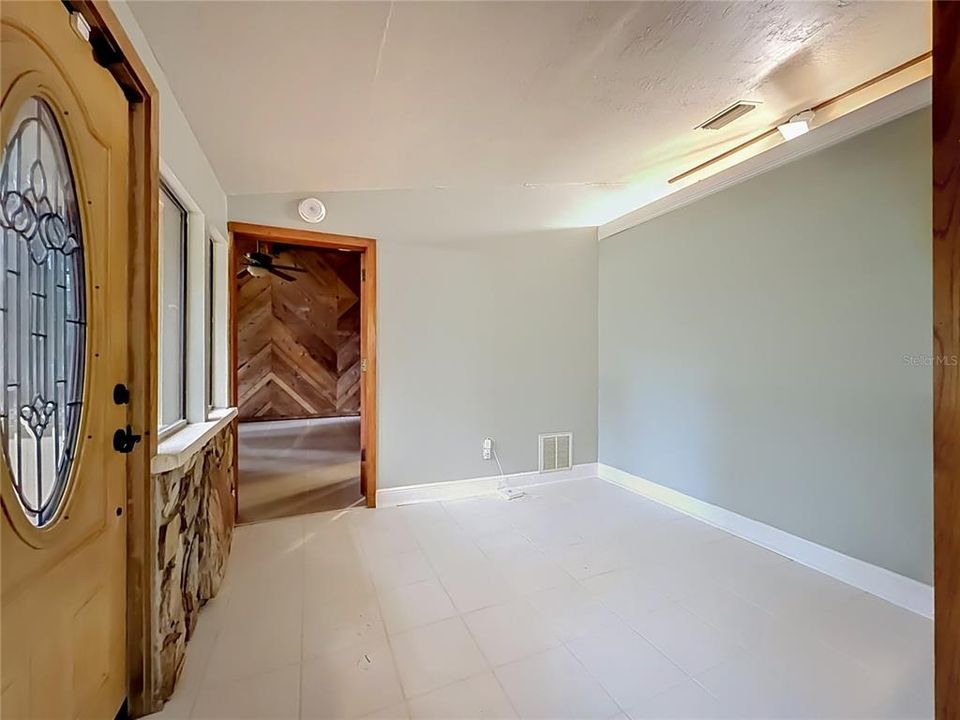 For Sale: $510,000 (4 beds, 2 baths, 2116 Square Feet)