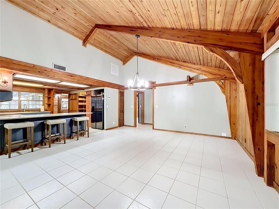 For Sale: $510,000 (4 beds, 2 baths, 2116 Square Feet)