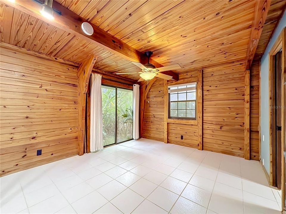 For Sale: $510,000 (4 beds, 2 baths, 2116 Square Feet)