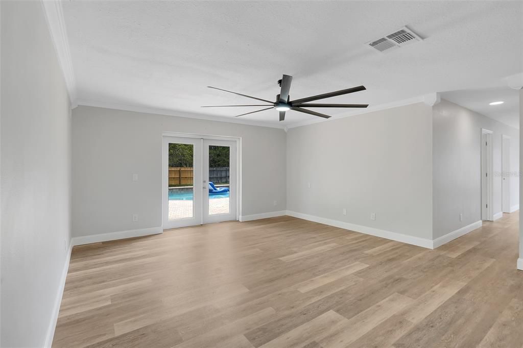 For Sale: $439,000 (4 beds, 2 baths, 2730 Square Feet)