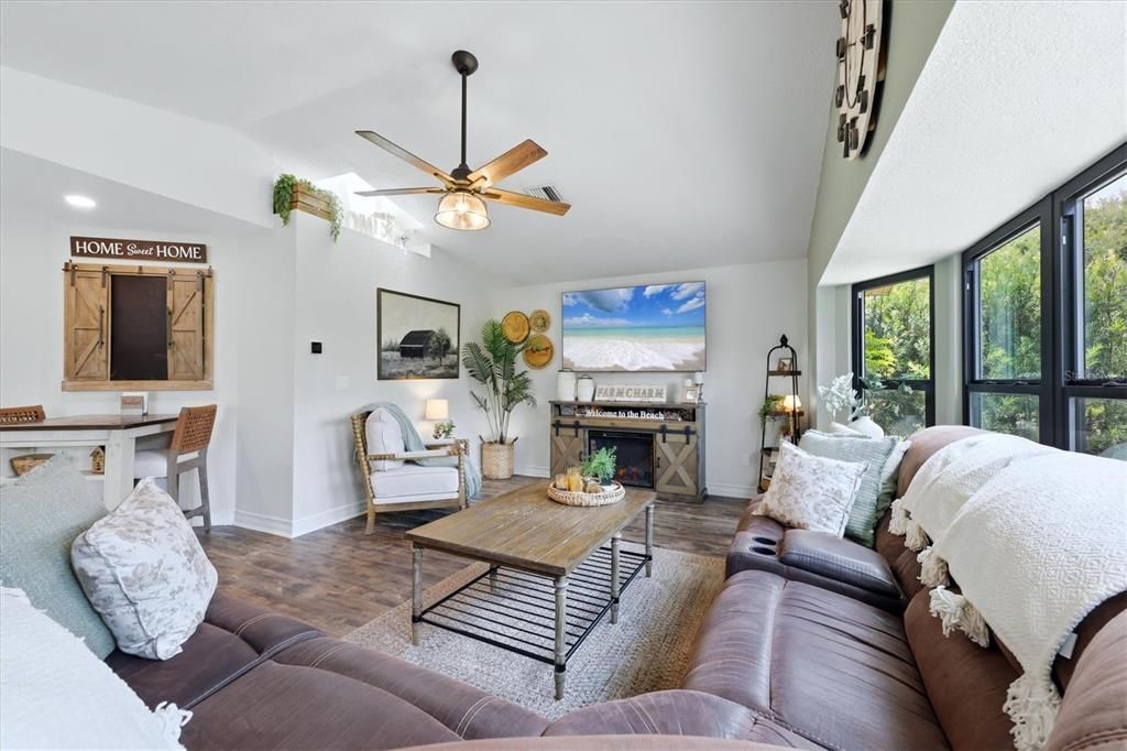 For Sale: $459,000 (3 beds, 2 baths, 2075 Square Feet)