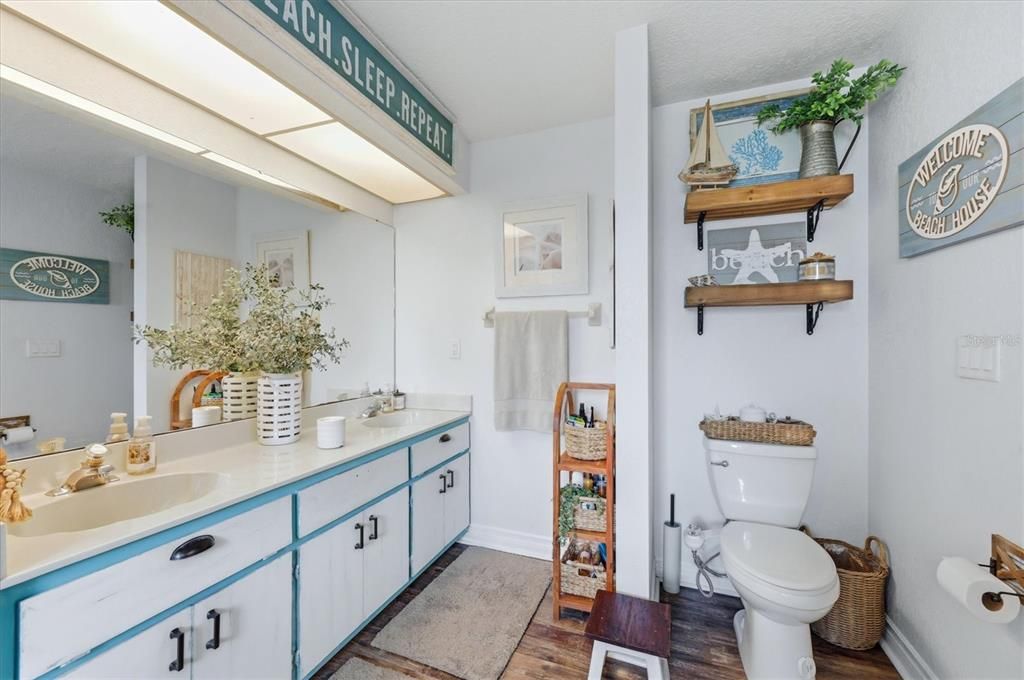 For Sale: $459,000 (3 beds, 2 baths, 2075 Square Feet)