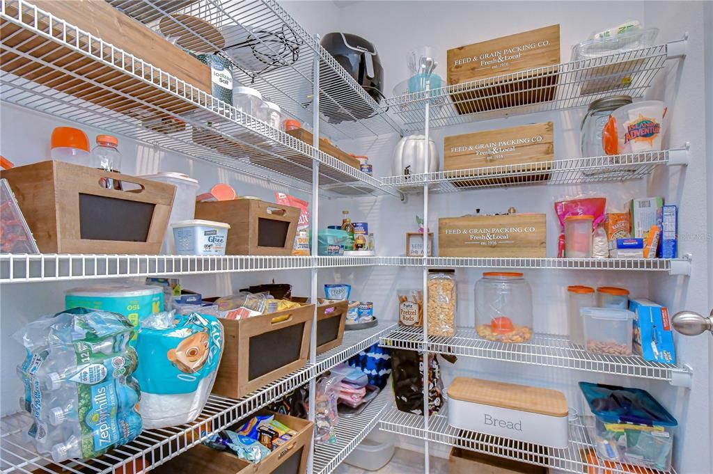На продажу: $399,000 (5 спален, 2 ванн, 2415 Квадратных фут)