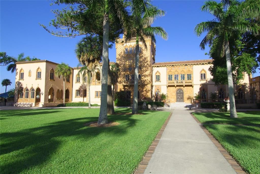 For Sale: $1,075,000 (3 beds, 2 baths, 1345 Square Feet)