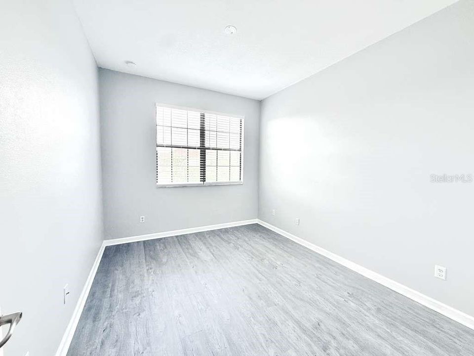 Active With Contract: $2,450 (3 beds, 2 baths, 1800 Square Feet)