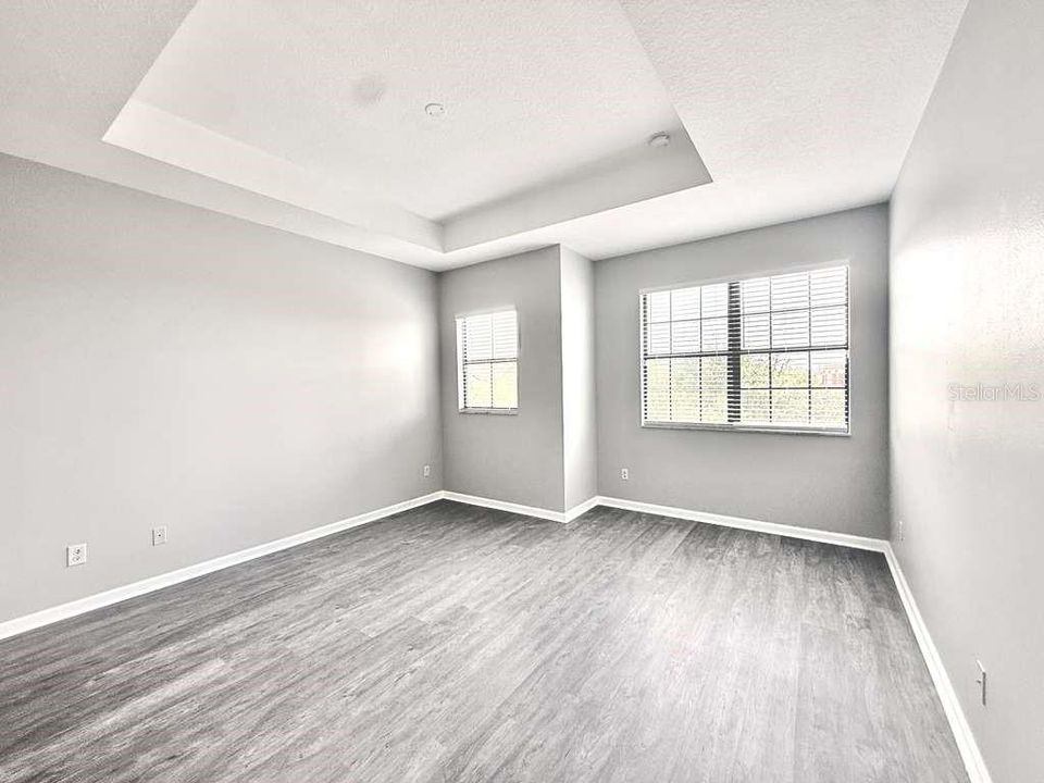 Active With Contract: $2,450 (3 beds, 2 baths, 1800 Square Feet)