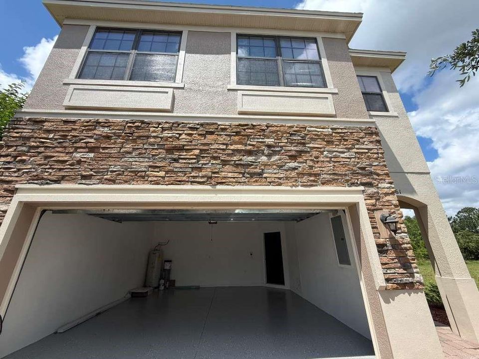 Active With Contract: $2,450 (3 beds, 2 baths, 1800 Square Feet)