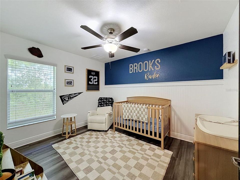 For Sale: $320,000 (3 beds, 2 baths, 1341 Square Feet)