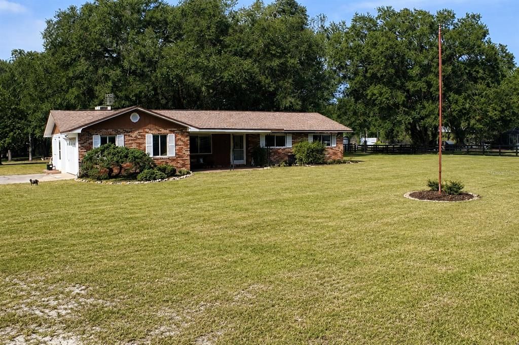 For Sale: $380,000 (3 beds, 2 baths, 1452 Square Feet)