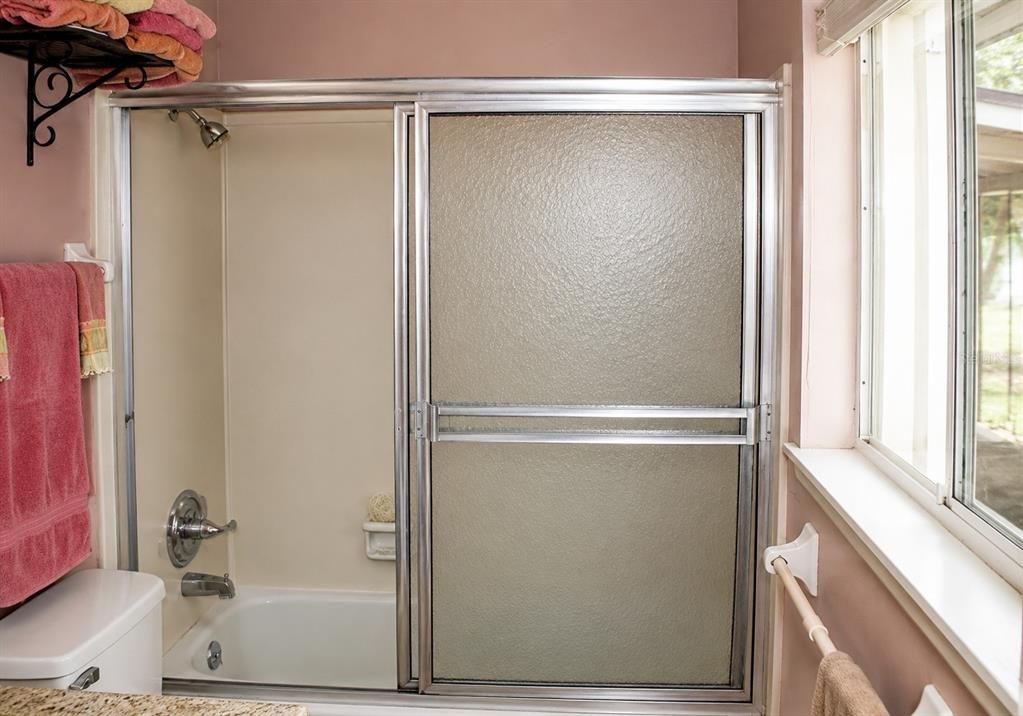 For Sale: $380,000 (3 beds, 2 baths, 1452 Square Feet)