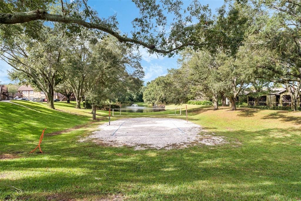 For Sale: $134,900 (2 beds, 2 baths, 893 Square Feet)