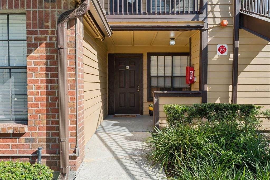For Sale: $134,900 (2 beds, 2 baths, 893 Square Feet)