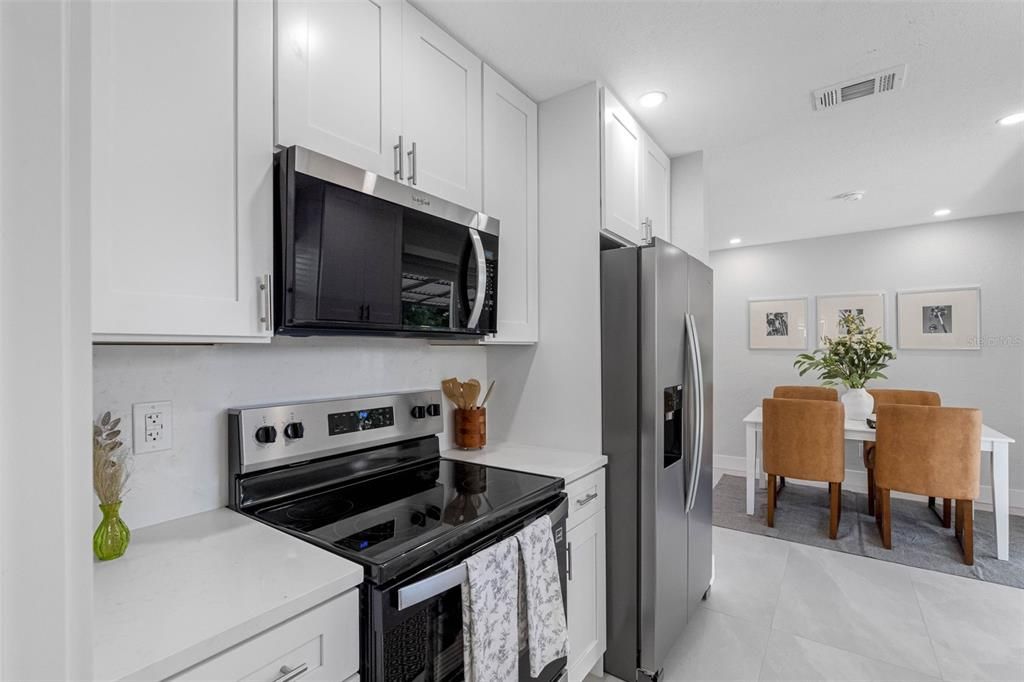 En Venta: $394,990 (2 camas, 2 baños, 917 Pies cuadrados)