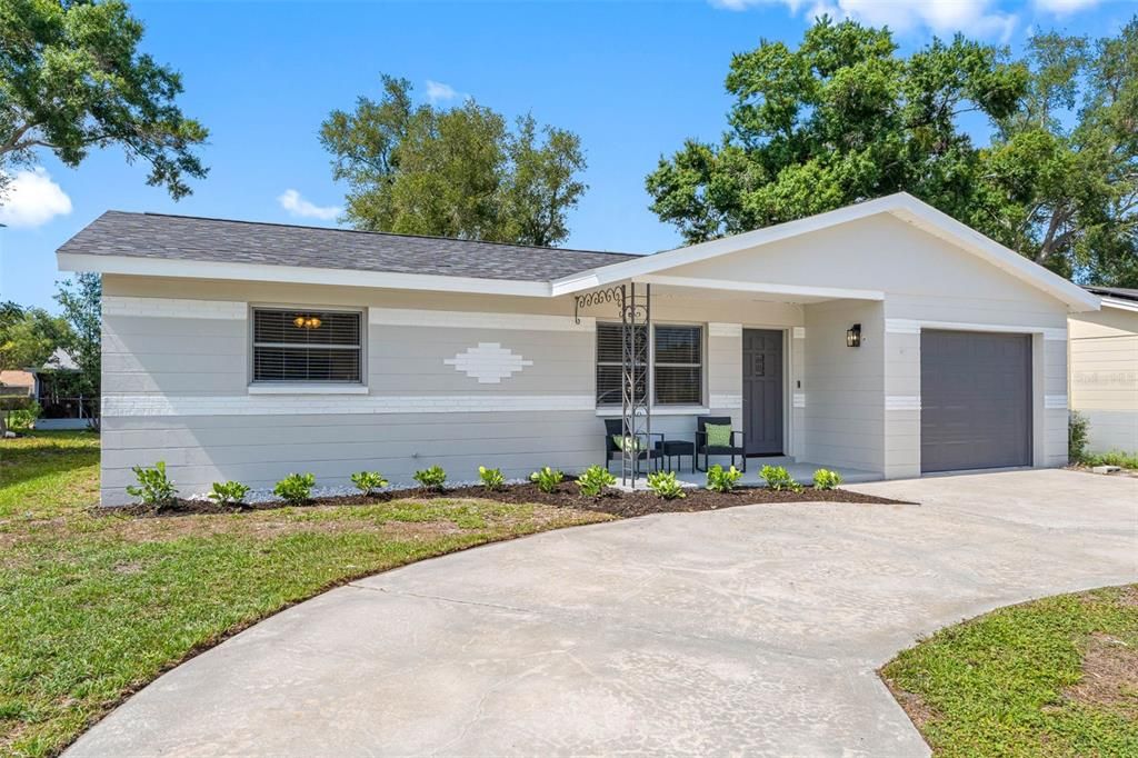 En Venta: $394,990 (2 camas, 2 baños, 917 Pies cuadrados)