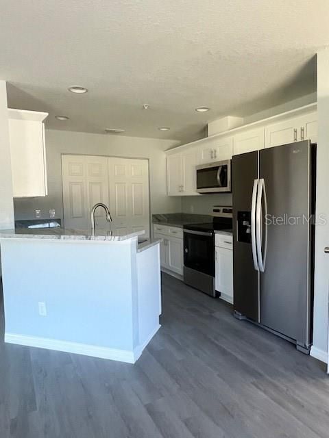 For Sale: $179,990 (2 beds, 2 baths, 1247 Square Feet)
