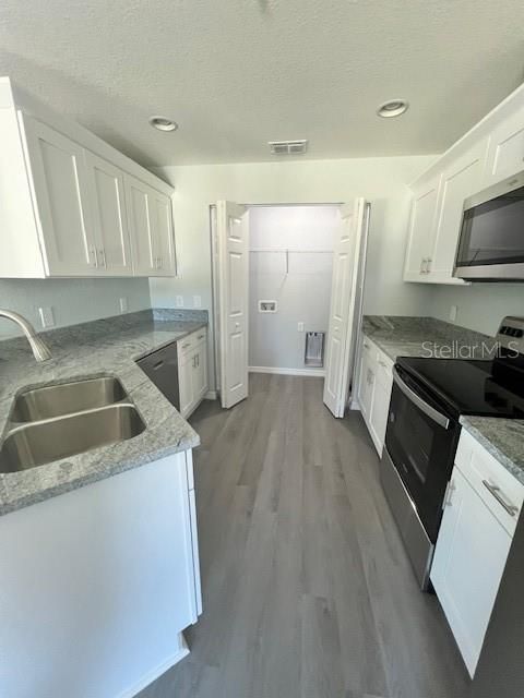 For Sale: $179,990 (2 beds, 2 baths, 1247 Square Feet)