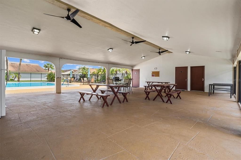 For Sale: $179,990 (2 beds, 2 baths, 1247 Square Feet)