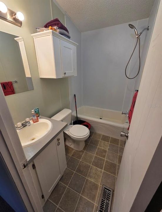 For Sale: $165,000 (3 beds, 2 baths, 1125 Square Feet)