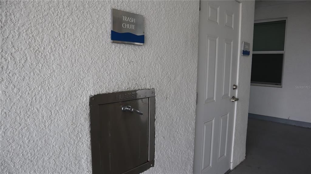For Sale: $349,000 (2 beds, 2 baths, 1126 Square Feet)