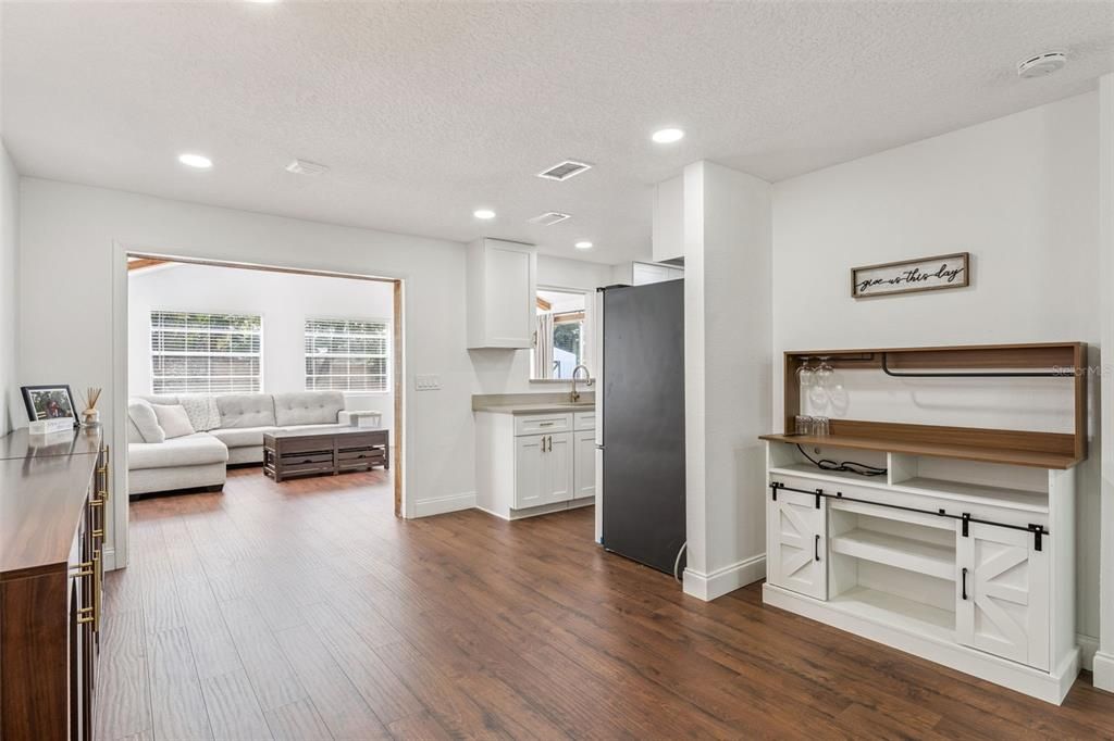 For Sale: $339,000 (3 beds, 2 baths, 1615 Square Feet)